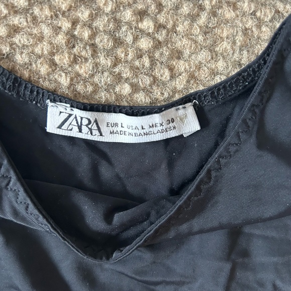 Zara Red and Black Scoop-Neck Bodysuits - Picture 2 of 5